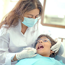 Dr. E. Aslı Aktı Beşiktaş Ihlamurdent Diş Kliniği